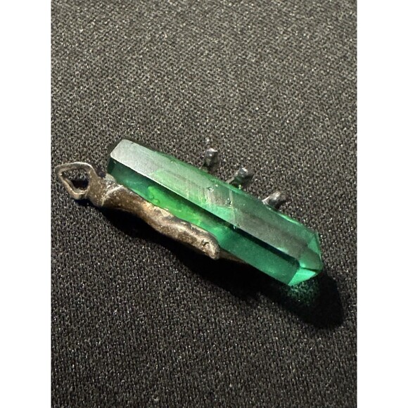 925 Tested Hand Holding Crystal Pendant - Picture 5 of 5